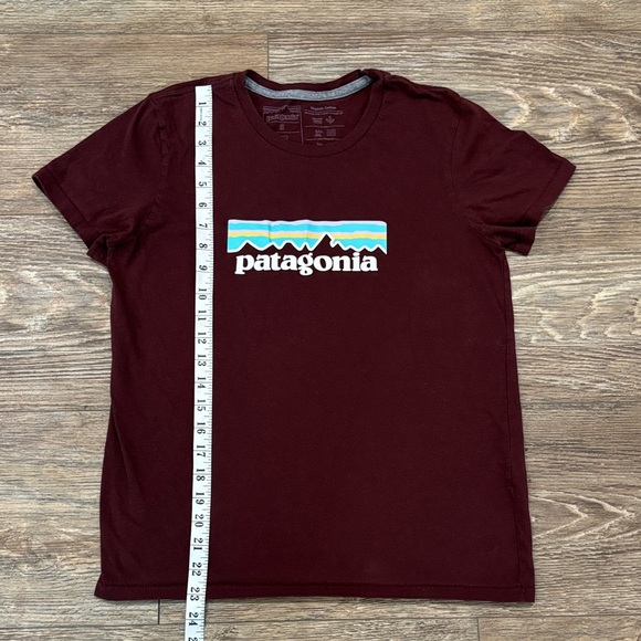 Patagonia Organic Cotton Crew T-Shirt Women's Size Small Dark Ruby Maroon EUC - Picture 5 of 7